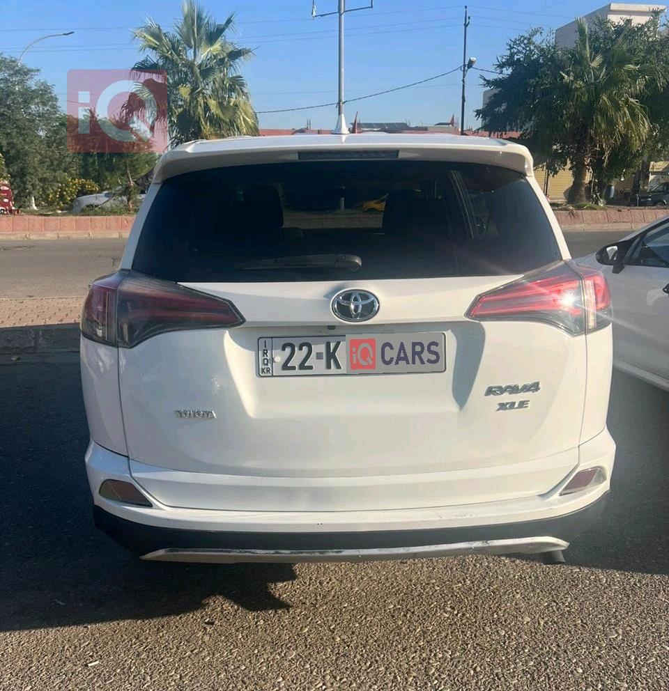 تۆیۆتا ڕاڤ 4